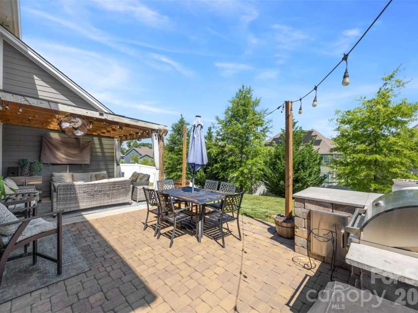 2128 Lapalma Trace, Lake Wylie, SC 29710.  MLS# CAR4391229, YatesRealty ID 30013. 