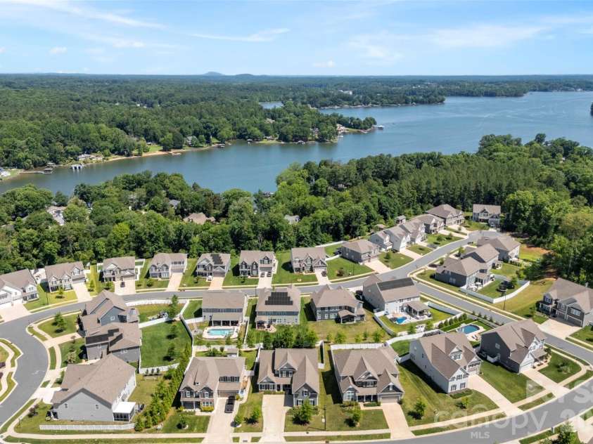 2128 Lapalma Trace, Lake Wylie, SC 29710.  MLS# CAR4391229, YatesRealty ID 30013. 