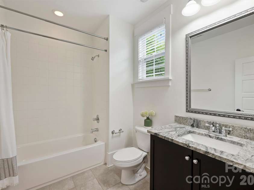 1435 Tippah Park Court, Charlotte, NC 28205.  MLS# CAR4390887, YatesRealty ID 30015. 