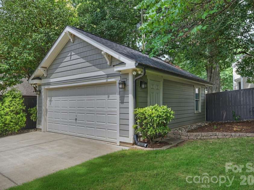 2905 Georgia Avenue, Charlotte, NC 28205.  MLS# CAR4392319, YatesRealty ID 30016. 