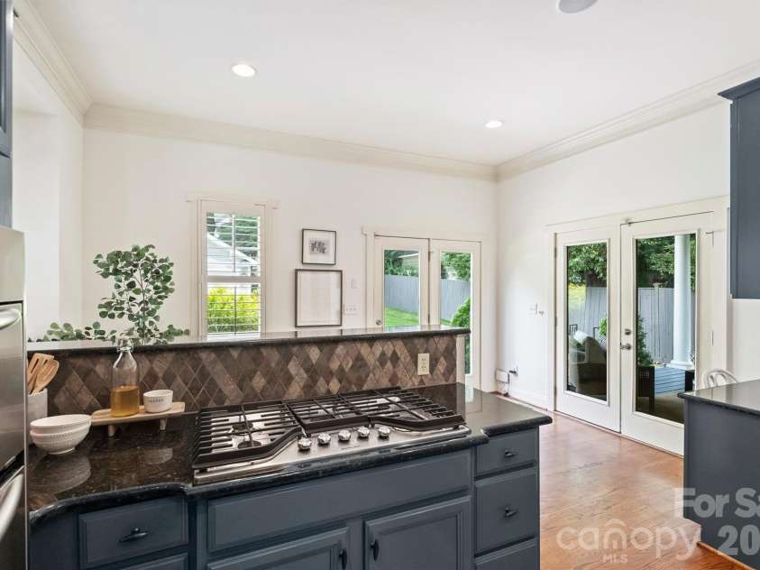 2905 Georgia Avenue, Charlotte, NC 28205.  MLS# CAR4392319, YatesRealty ID 30016. 