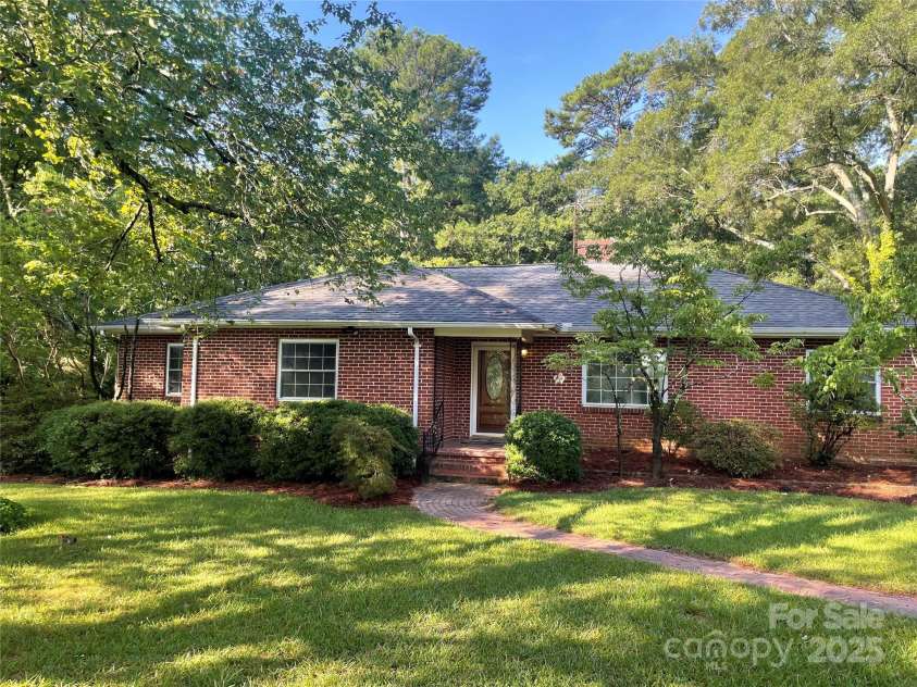 161 Billy Claude Circle, Rock Hill, SC 29730.  MLS# CAR4288431, YatesRealty ID 30018. 