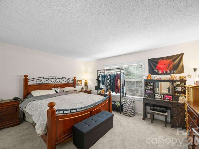 6049 Green Forest Drive, Charlotte, NC 28212.  MLS# CAR4391912, YatesRealty ID 30018. Primary Bedroom
