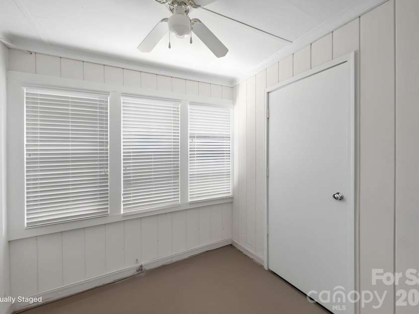 6049 Green Forest Drive, Charlotte, NC 28212.  MLS# CAR4391912, YatesRealty ID 30018. Sunroom/ Utility closet area