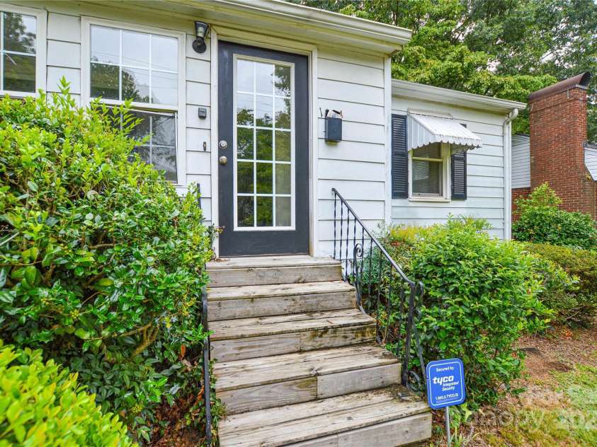 1804 Haines Street, Charlotte, NC 28216.  MLS# CAR4287697, YatesRealty ID 30019. 