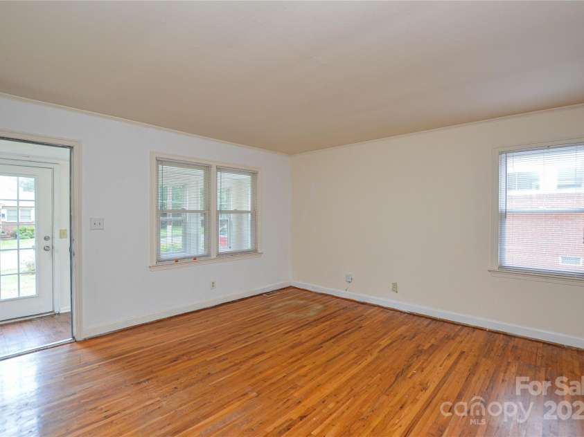 1804 Haines Street, Charlotte, NC 28216.  MLS# CAR4287697, YatesRealty ID 30019. 