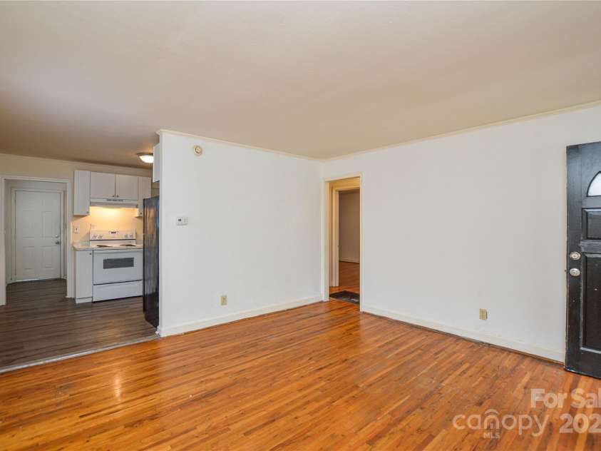 1804 Haines Street, Charlotte, NC 28216.  MLS# CAR4287697, YatesRealty ID 30019. 