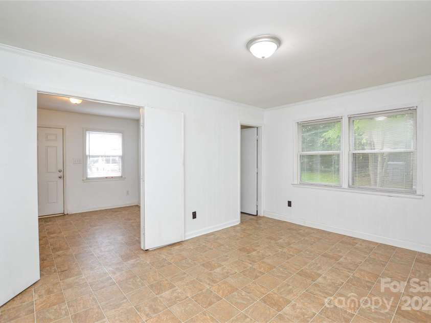 1804 Haines Street, Charlotte, NC 28216.  MLS# CAR4287697, YatesRealty ID 30019. 