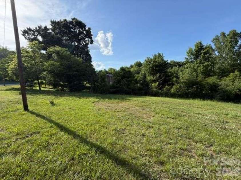 2937 Gastonia Highway, Lincolnton, NC 28092.  MLS# CAR4387642, YatesRealty ID 30019. 