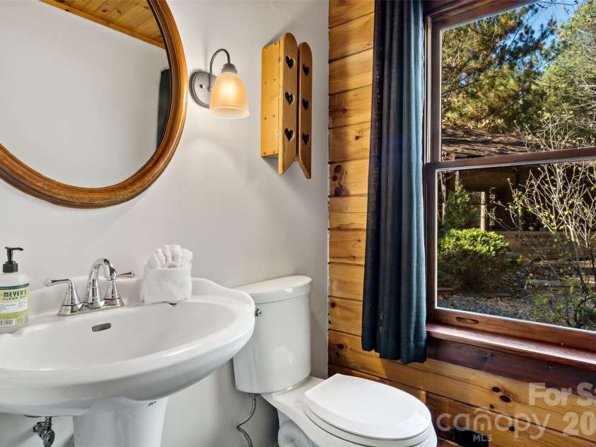 317 Chocolate Drop Circle, Union Mills, NC 28167.  MLS# CAR4337126, YatesRealty ID 3002. Half bath