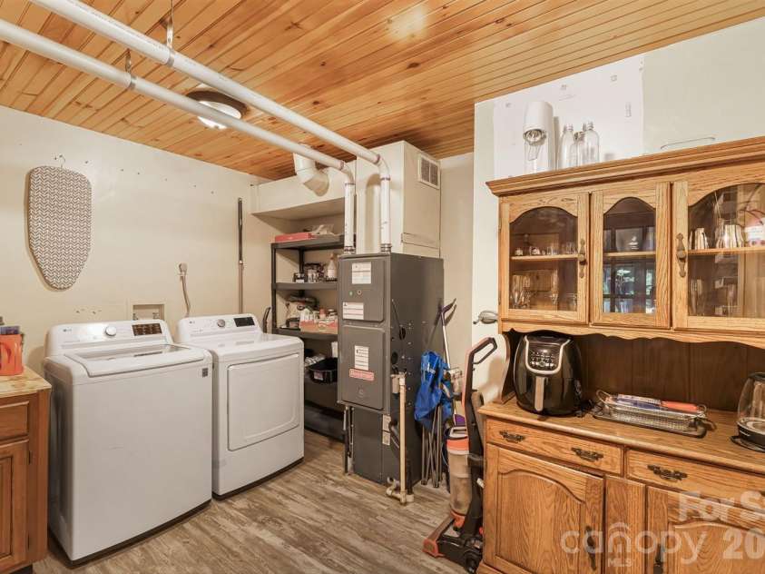 317 Chocolate Drop Circle, Union Mills, NC 28167.  MLS# CAR4337126, YatesRealty ID 3002. Laundry Room