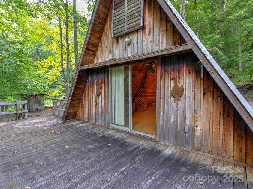 346 Rush Cove, Burnsville, NC 28714.  MLS# CAR4182239, YatesRealty ID 3002. 