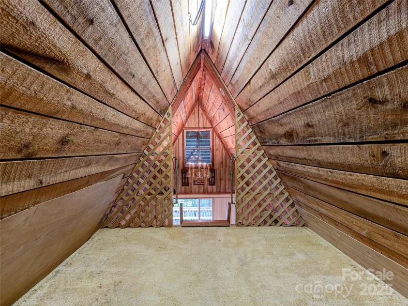 346 Rush Cove, Burnsville, NC 28714.  MLS# CAR4182239, YatesRealty ID 3002. 