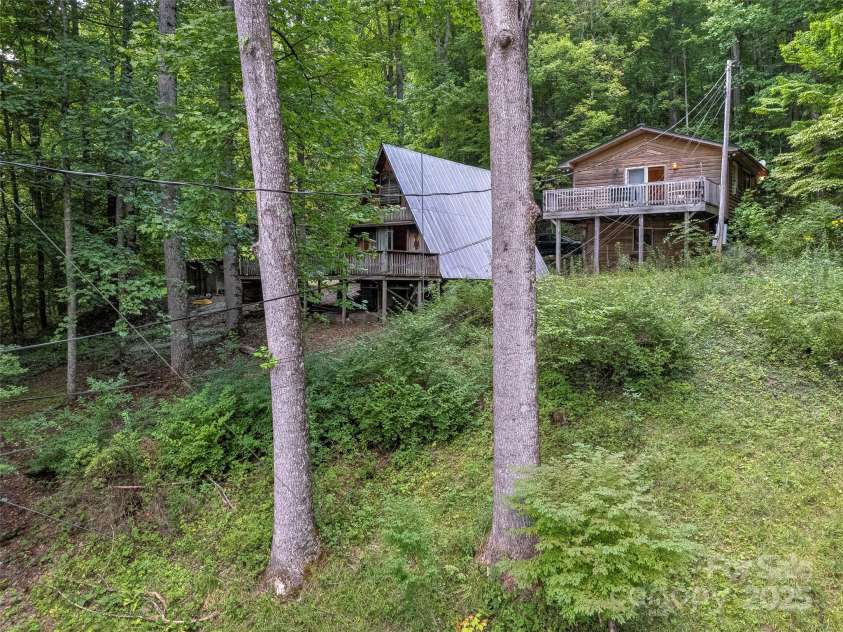 346 Rush Cove, Burnsville, NC 28714.  MLS# CAR4182239, YatesRealty ID 3002. 