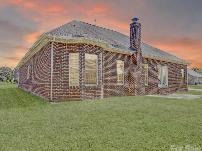 5421 Roberta Meadows Court, Concord, NC 28027.  MLS# CAR4302298, YatesRealty ID 3002. 