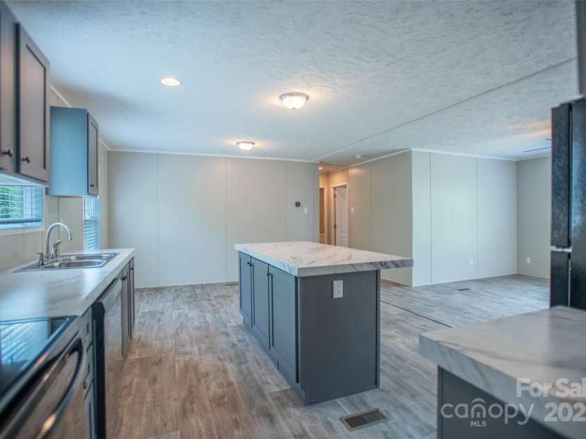 1451 Newfound Road, Leicester, NC 28748.  MLS# CAR4288649, YatesRealty ID 30020. 