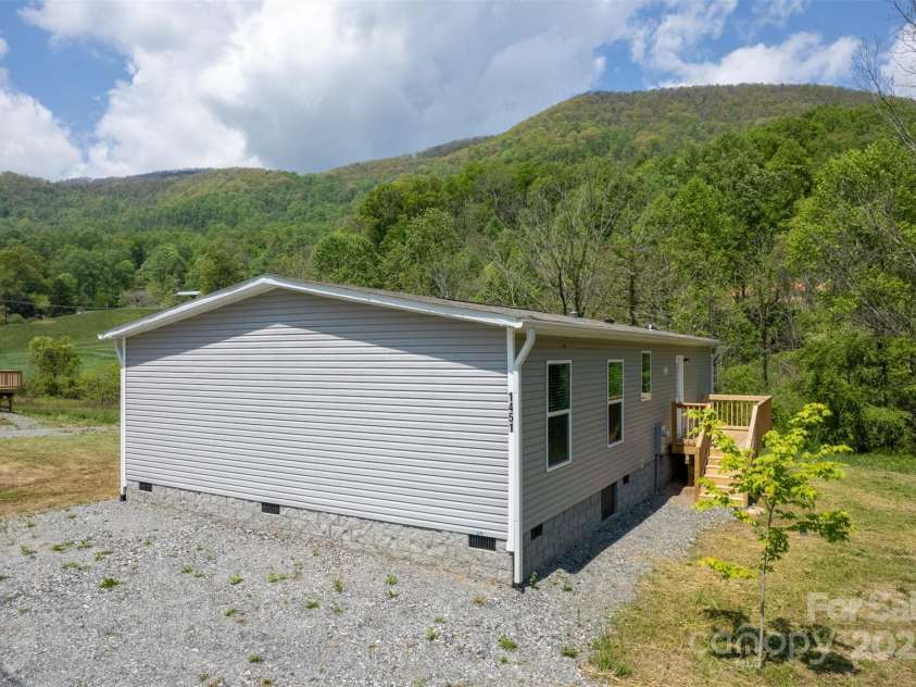 1451 Newfound Road, Leicester, NC 28748.  MLS# CAR4288649, YatesRealty ID 30020. 