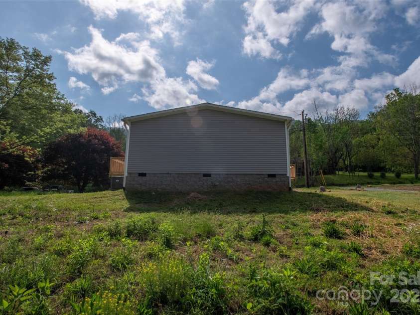 1451 Newfound Road, Leicester, NC 28748.  MLS# CAR4288649, YatesRealty ID 30020. 