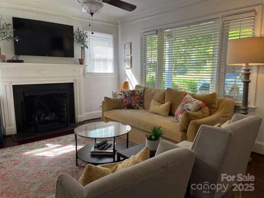2604 5th Street, Charlotte, NC 28204.  MLS# CAR4288656, YatesRealty ID 30021. 