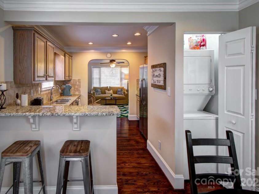 2604 5th Street, Charlotte, NC 28204.  MLS# CAR4288656, YatesRealty ID 30021. 
