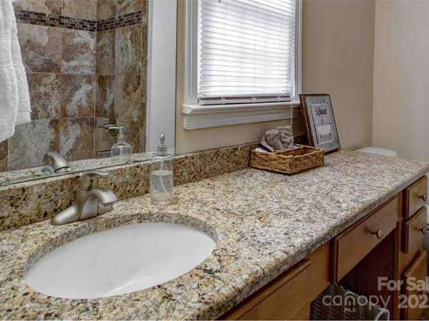 2604 5th Street, Charlotte, NC 28204.  MLS# CAR4288656, YatesRealty ID 30021. 
