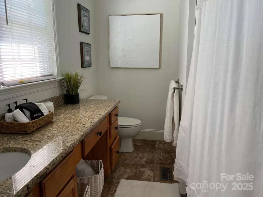 2604 5th Street, Charlotte, NC 28204.  MLS# CAR4288656, YatesRealty ID 30021. 