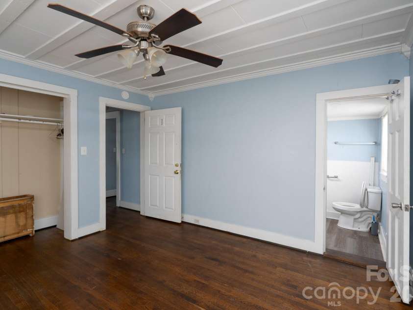 1823 2nd Street, Salisbury, NC 28144.  MLS# CAR4386892, YatesRealty ID 30022. 