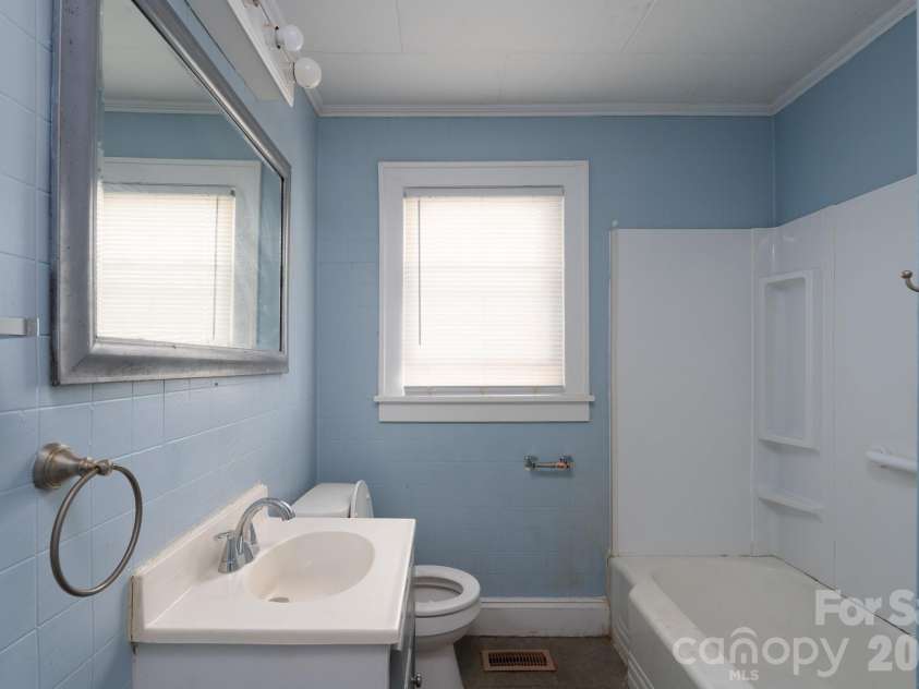 1823 2nd Street, Salisbury, NC 28144.  MLS# CAR4386892, YatesRealty ID 30022. 