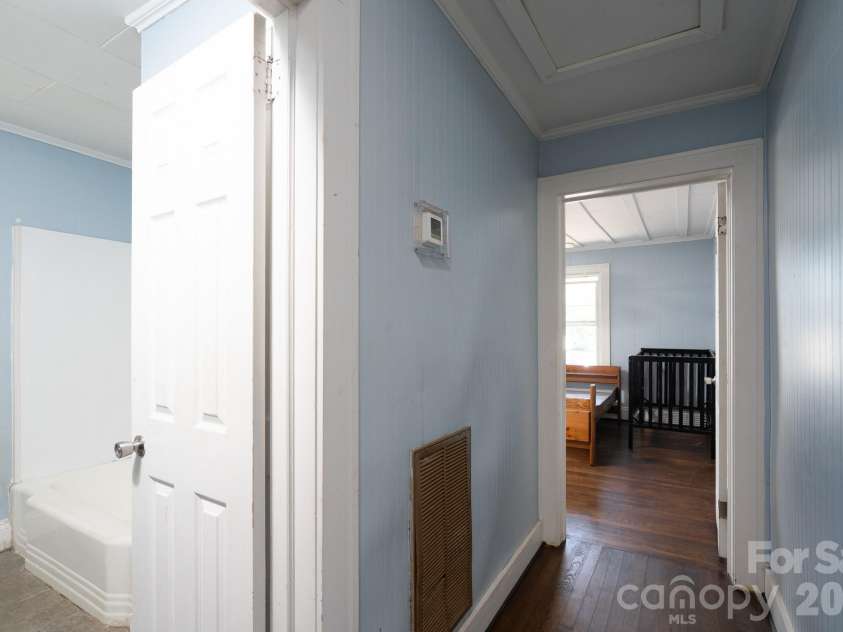 1823 2nd Street, Salisbury, NC 28144.  MLS# CAR4386892, YatesRealty ID 30022. 