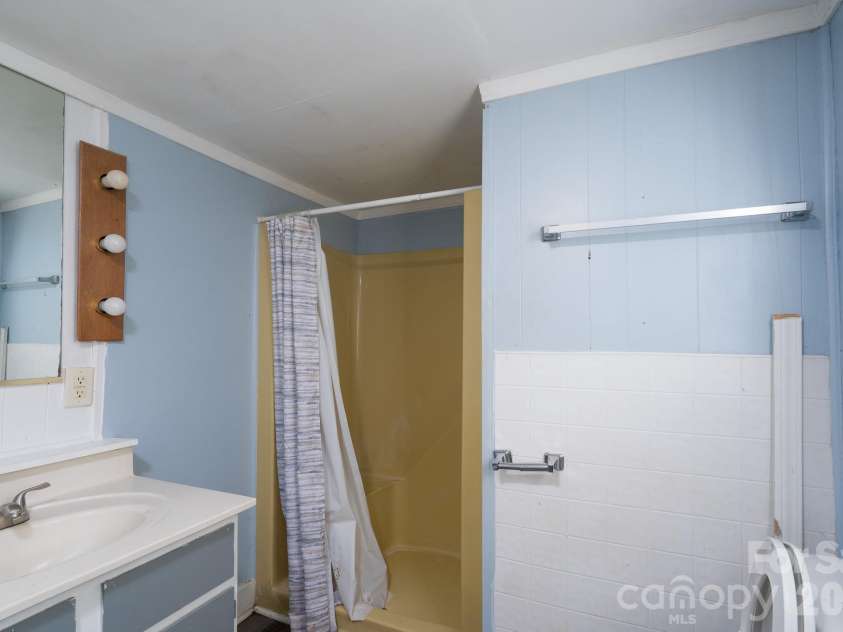 1823 2nd Street, Salisbury, NC 28144.  MLS# CAR4386892, YatesRealty ID 30022. 