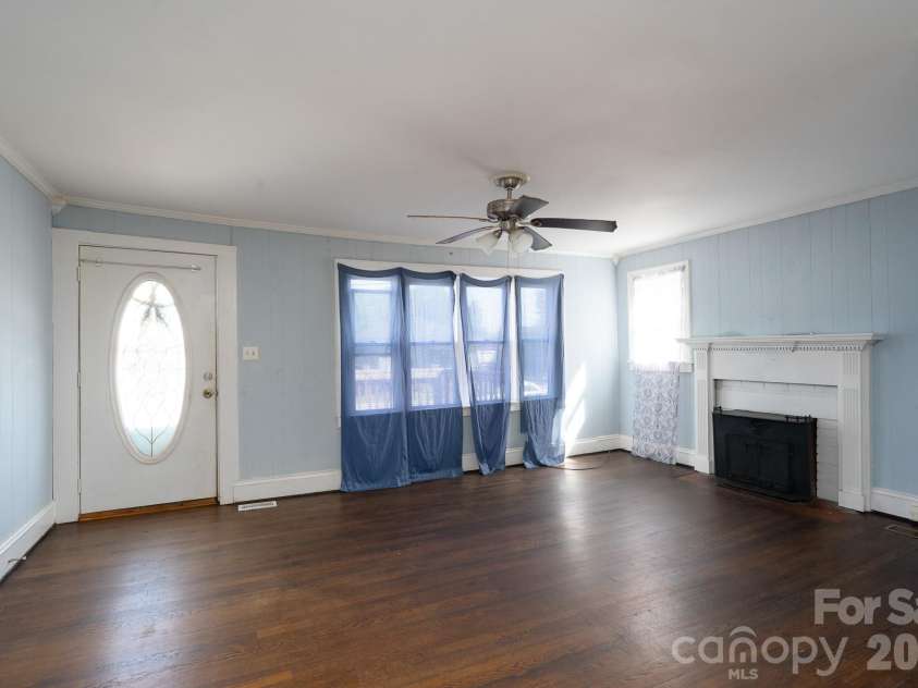 1823 2nd Street, Salisbury, NC 28144.  MLS# CAR4386892, YatesRealty ID 30022. 