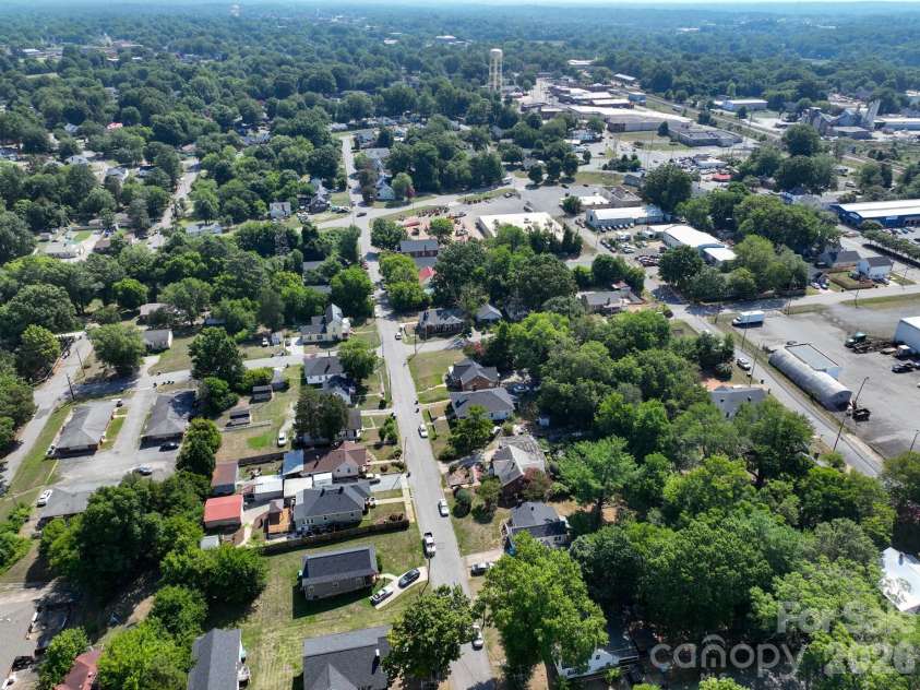 1823 2nd Street, Salisbury, NC 28144.  MLS# CAR4386892, YatesRealty ID 30022. 