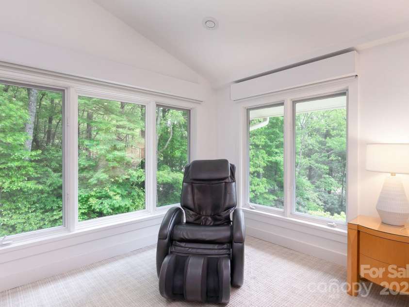 54 Deer Run, Highlands, NC 28741.  MLS# CAR4279224, YatesRealty ID 30022. 