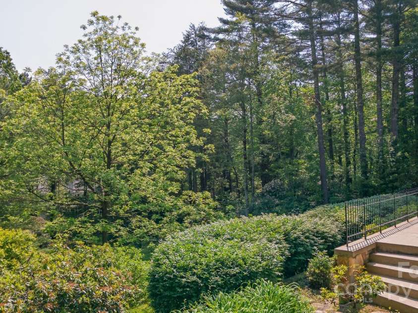 54 Deer Run, Highlands, NC 28741.  MLS# CAR4279224, YatesRealty ID 30022. 