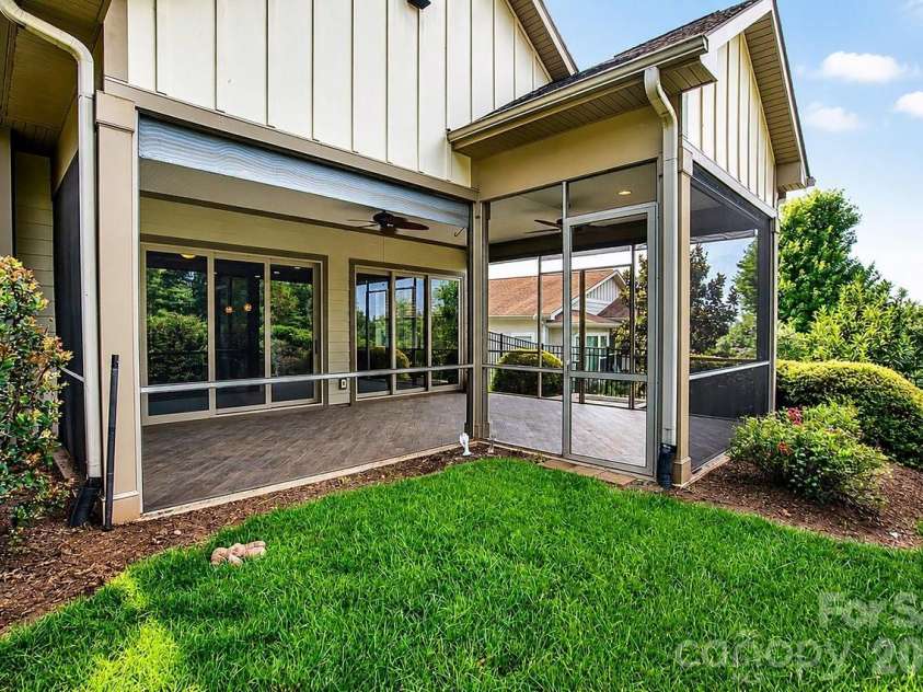 448 Flat Rock Drive, Denver, NC 28037.  MLS# CAR4381325, YatesRealty ID 30023. 