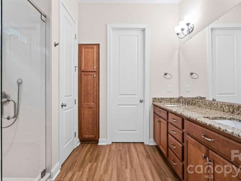448 Flat Rock Drive, Denver, NC 28037.  MLS# CAR4381325, YatesRealty ID 30023. 