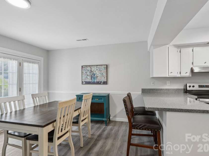 8403 Cricket Lake Drive, Charlotte, NC 28277.  MLS# CAR4388529, YatesRealty ID 30024. 
