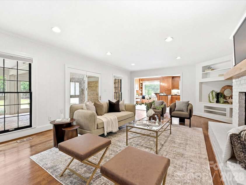 3921 River Ridge Road, Charlotte, NC 28226.  MLS# CAR4391143, YatesRealty ID 30025. 