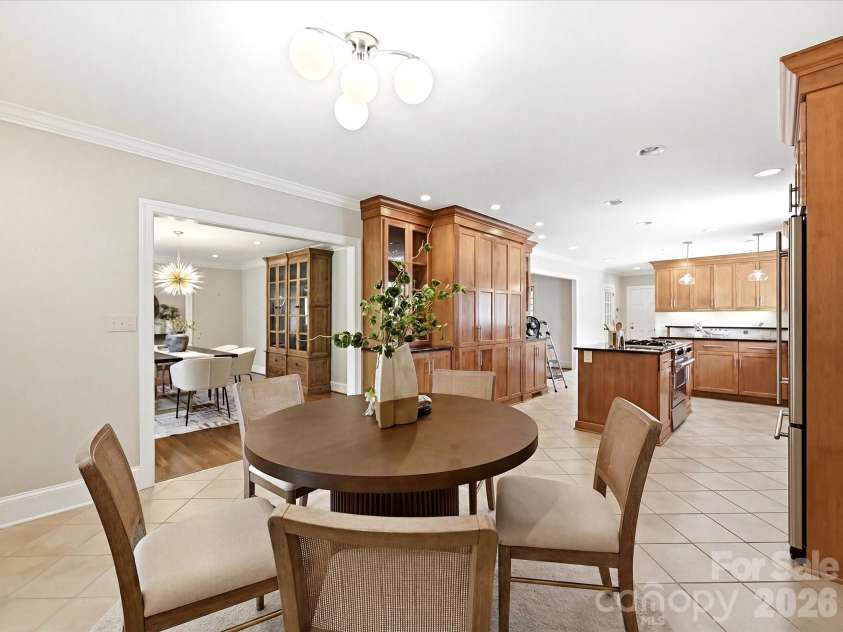 3921 River Ridge Road, Charlotte, NC 28226.  MLS# CAR4391143, YatesRealty ID 30025. 