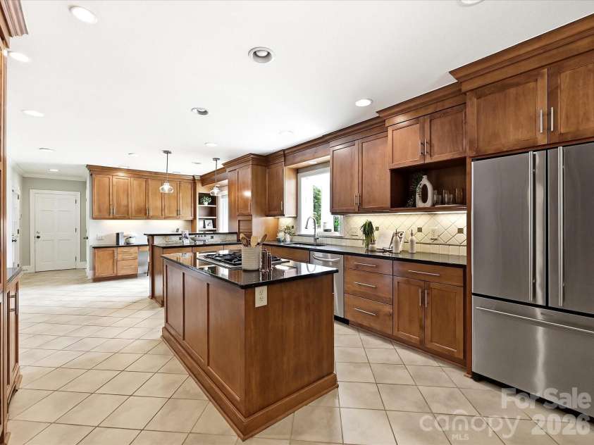 3921 River Ridge Road, Charlotte, NC 28226.  MLS# CAR4391143, YatesRealty ID 30025. 