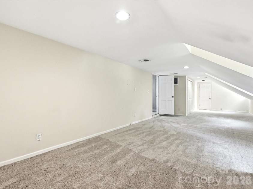 3921 River Ridge Road, Charlotte, NC 28226.  MLS# CAR4391143, YatesRealty ID 30025. 