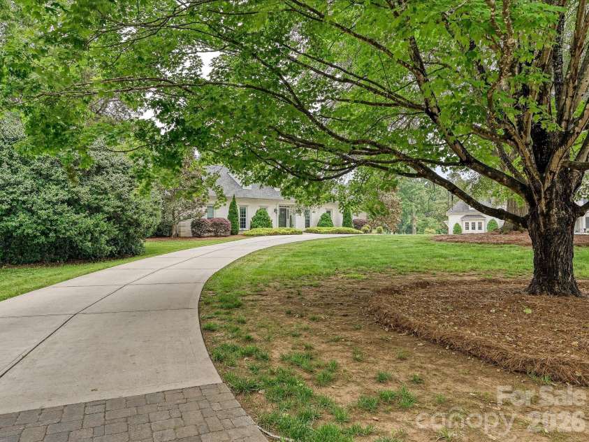 3921 River Ridge Road, Charlotte, NC 28226.  MLS# CAR4391143, YatesRealty ID 30025. 