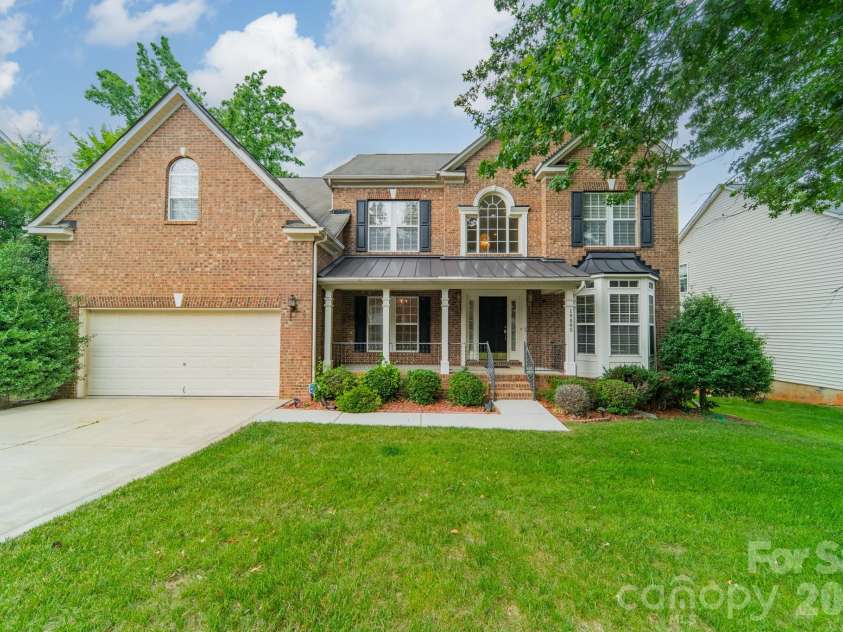 10805 Wilklee Drive, Charlotte, NC 28277.  MLS# CAR4392658, YatesRealty ID 30026. 