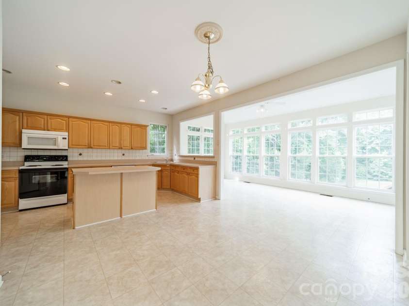 10805 Wilklee Drive, Charlotte, NC 28277.  MLS# CAR4392658, YatesRealty ID 30026. 