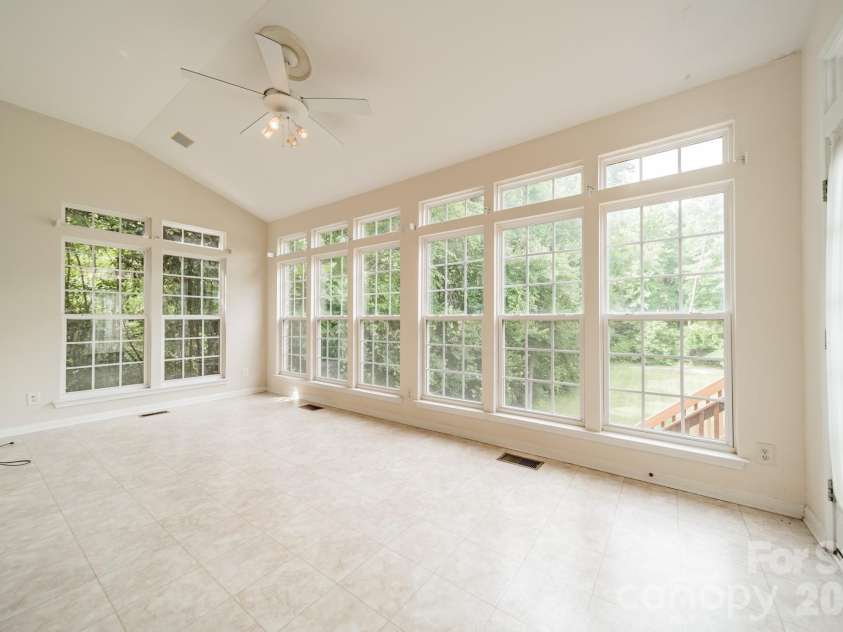 10805 Wilklee Drive, Charlotte, NC 28277.  MLS# CAR4392658, YatesRealty ID 30026. 