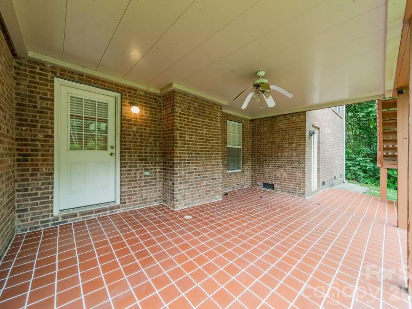 10805 Wilklee Drive, Charlotte, NC 28277.  MLS# CAR4392658, YatesRealty ID 30026. 