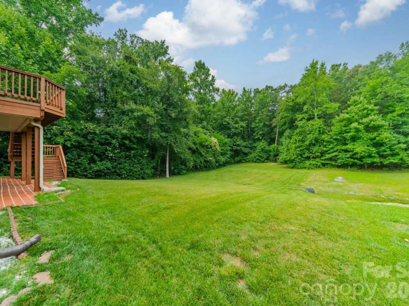 10805 Wilklee Drive, Charlotte, NC 28277.  MLS# CAR4392658, YatesRealty ID 30026. 