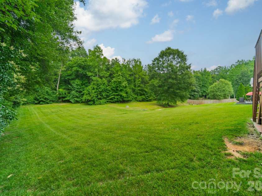 10805 Wilklee Drive, Charlotte, NC 28277.  MLS# CAR4392658, YatesRealty ID 30026. 