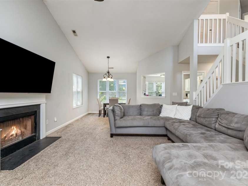 9101 Merlot Lane, Charlotte, NC 28269.  MLS# CAR4288767, YatesRealty ID 30026. 