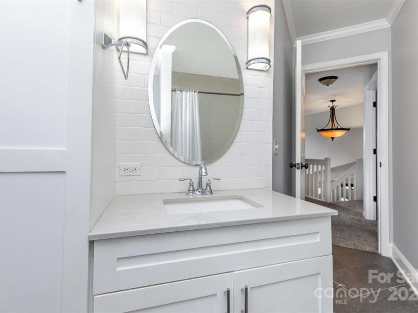 9101 Merlot Lane, Charlotte, NC 28269.  MLS# CAR4288767, YatesRealty ID 30026. 